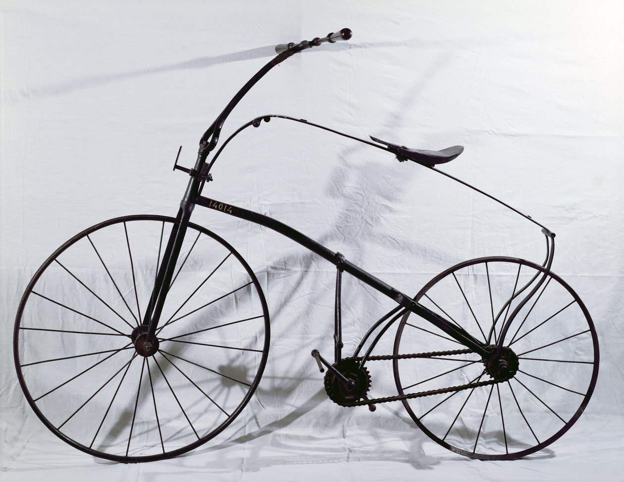 Cykel av Guilmet och Meyer, 1869 (metall) av French School