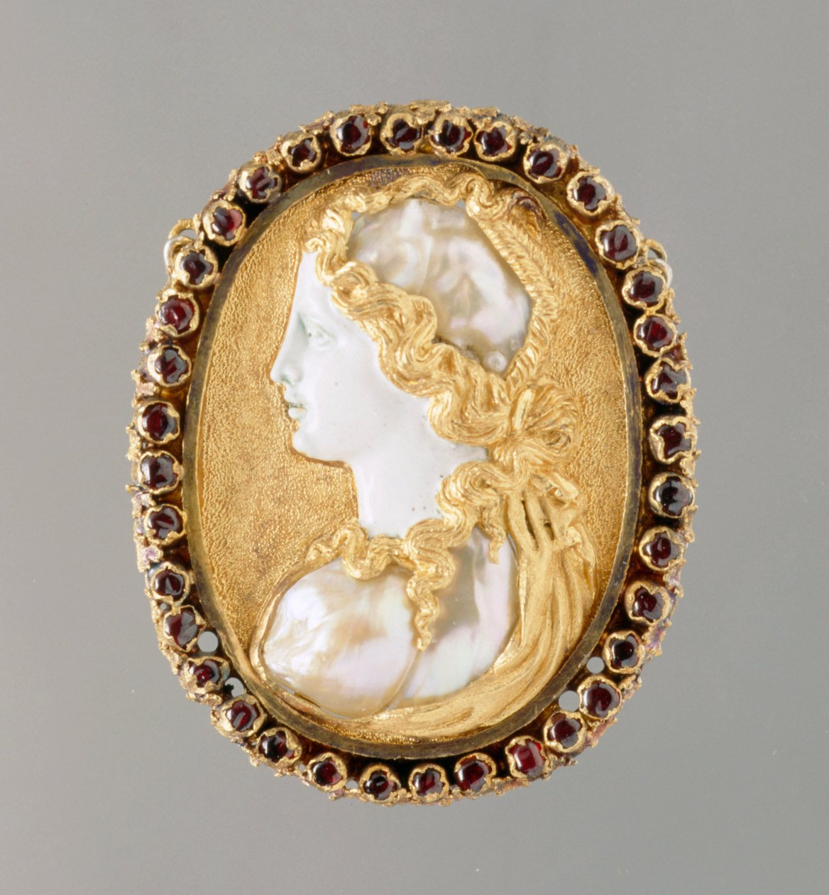 Commesso porträtt av Prudentia, 1550-60 (guld, pärlemor, emalj och rubin) av French School