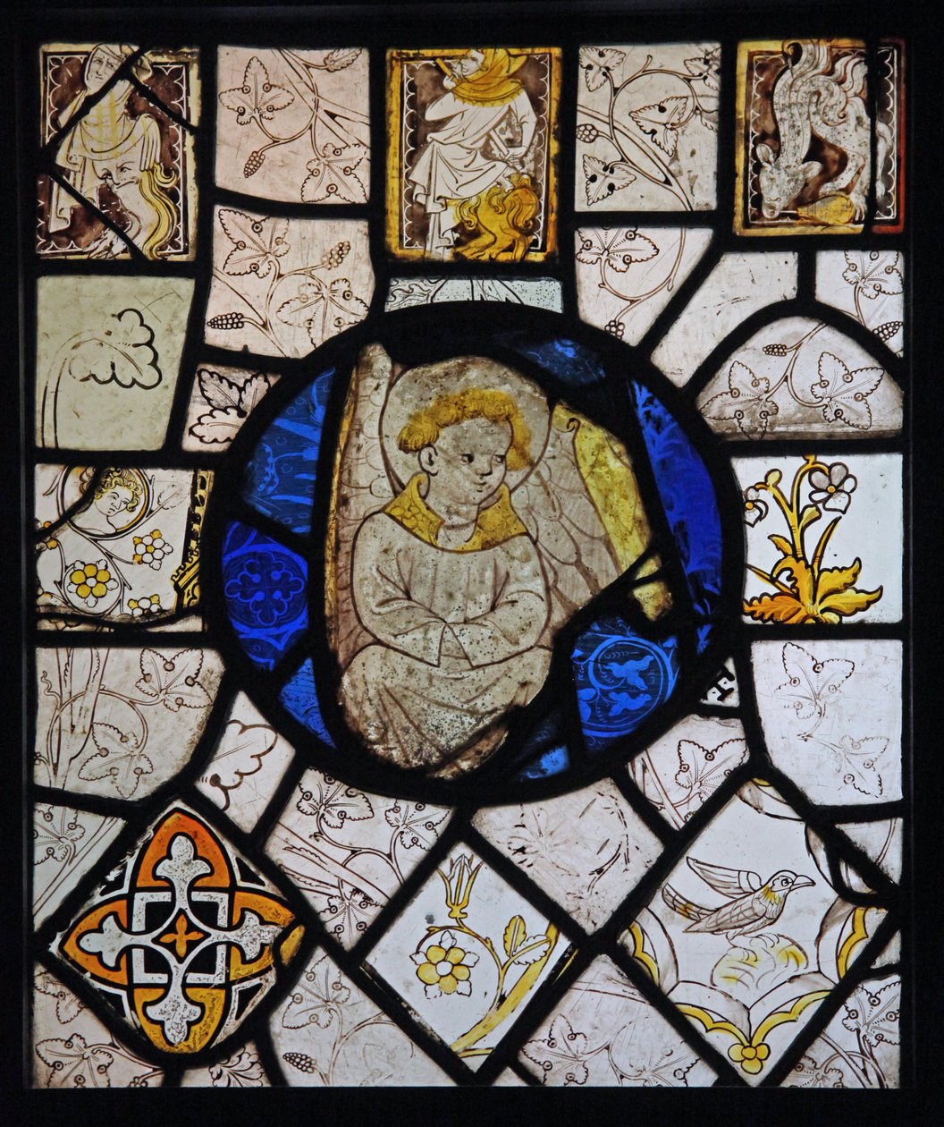 Föreställande grisaille med grotesker och en ängel; Normandie av French School