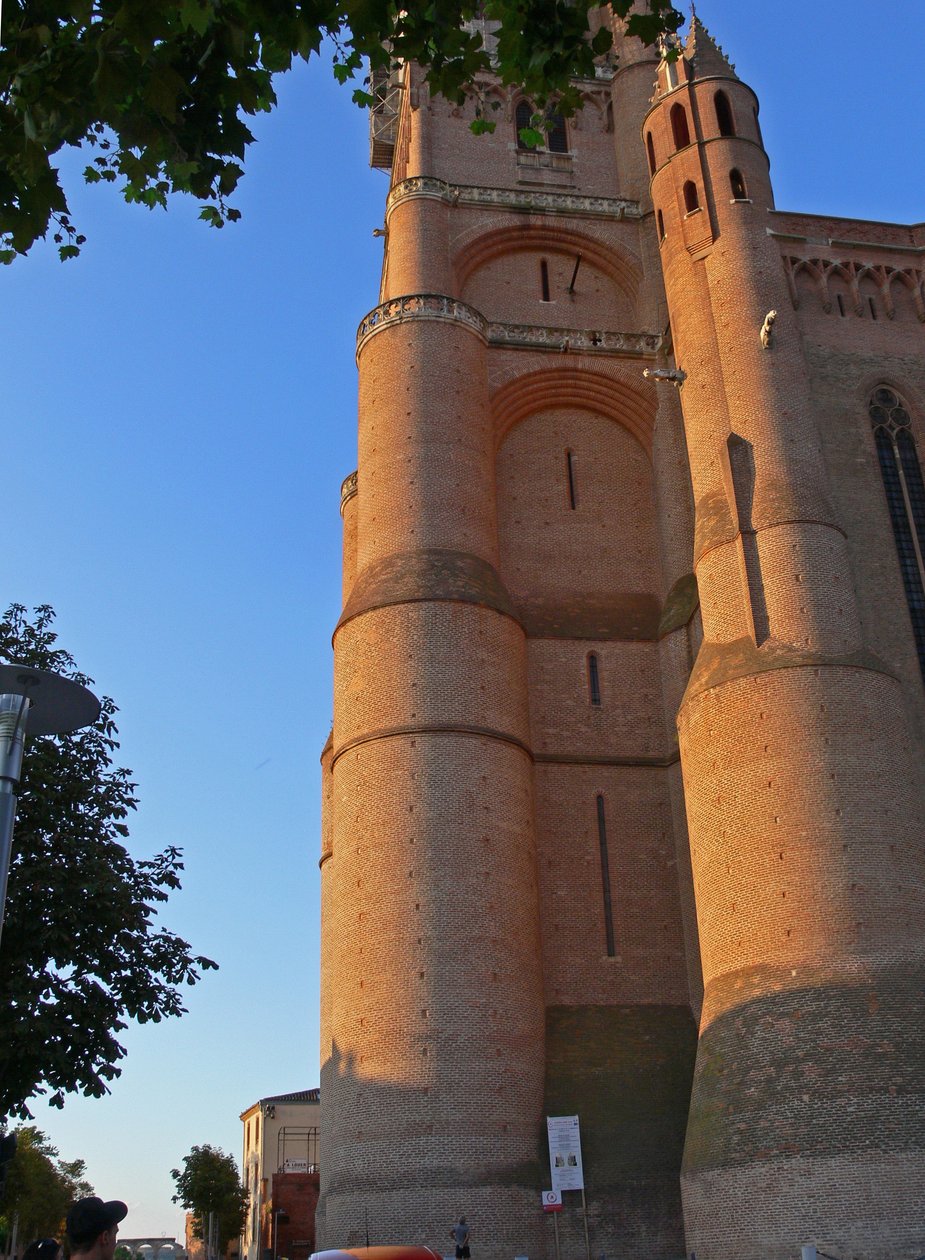 Föreställande det västra tornet av French School