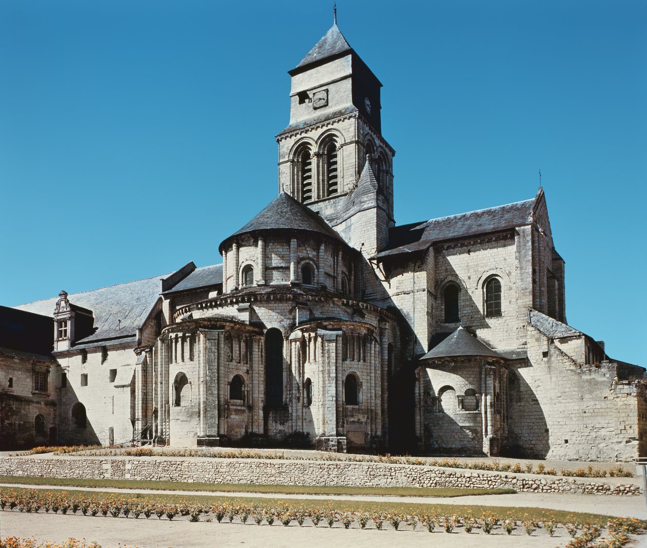 Exteriör av klosterkyrkan av French School