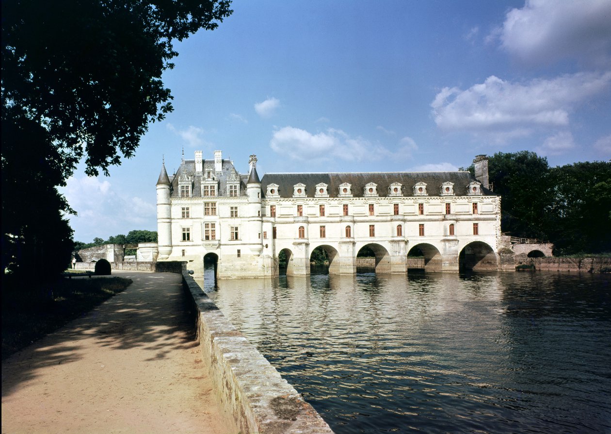 Exteriör vy av French School