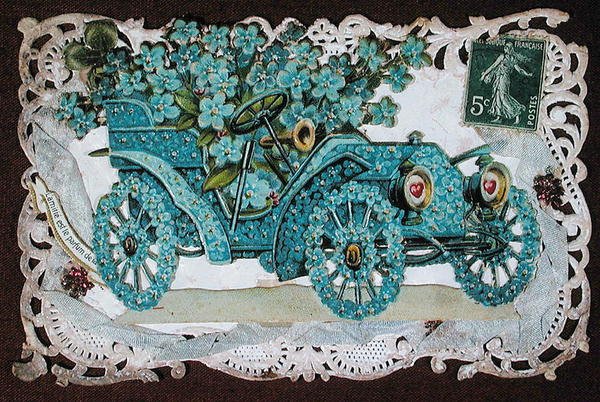 Vänskapshälsningskort som visar en bil täckt av blommor, tidigt 1900-tal (färg litho)_ av French School