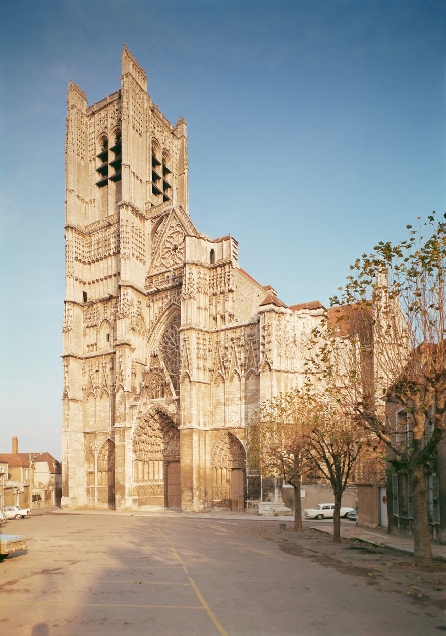 Översikt över västfasaden, byggd 1200-1300-tal av French School