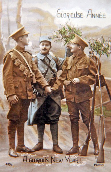 Glorieuse Année - studio poserade WWI Franska vykort av French School