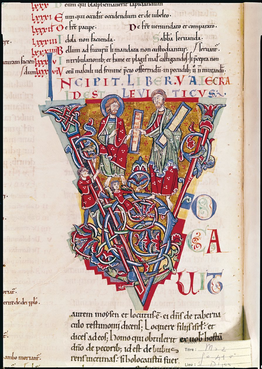 Ms 2 fol.41v Historik inledning V som visar en scen från Tredje Moseboken, från St. Benigne-bibeln av French School