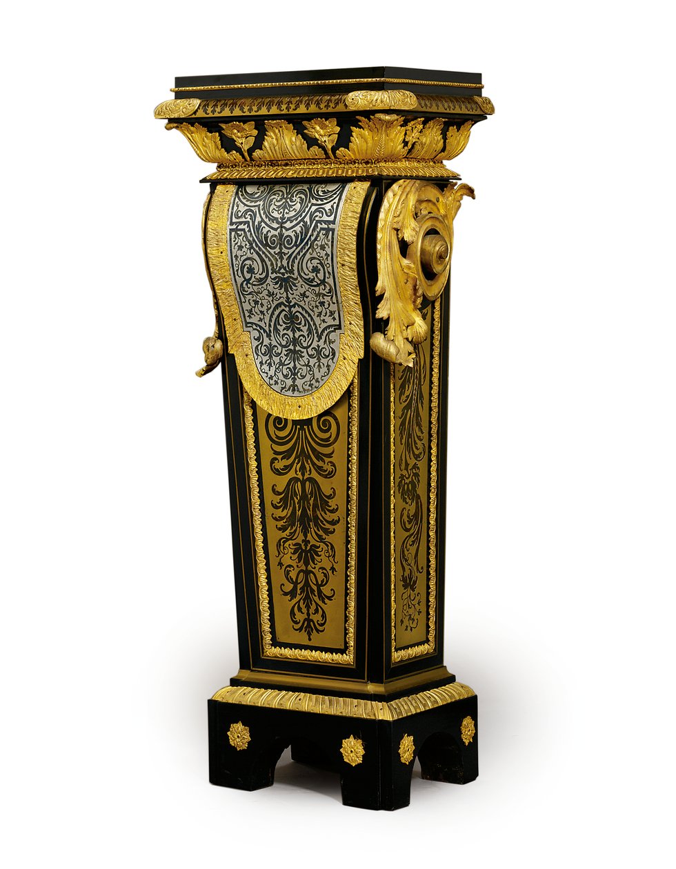 En av ett par Louis XV intarsia piedestaler, möjligen beställd av Claude-Francois Julliot, ca 1750-60 (ormolu monterad Boulle tenn, mässing inlagt horn & sköldpadda) (se även 469020) av French School