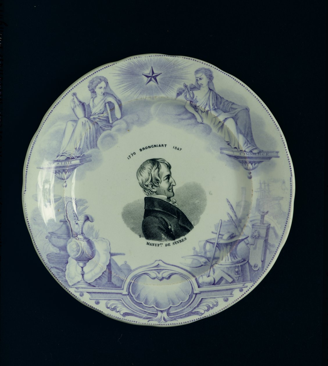 Tallrik med ett porträtt av Alexandre Brongniart (1770-1847) (keramik) av French School