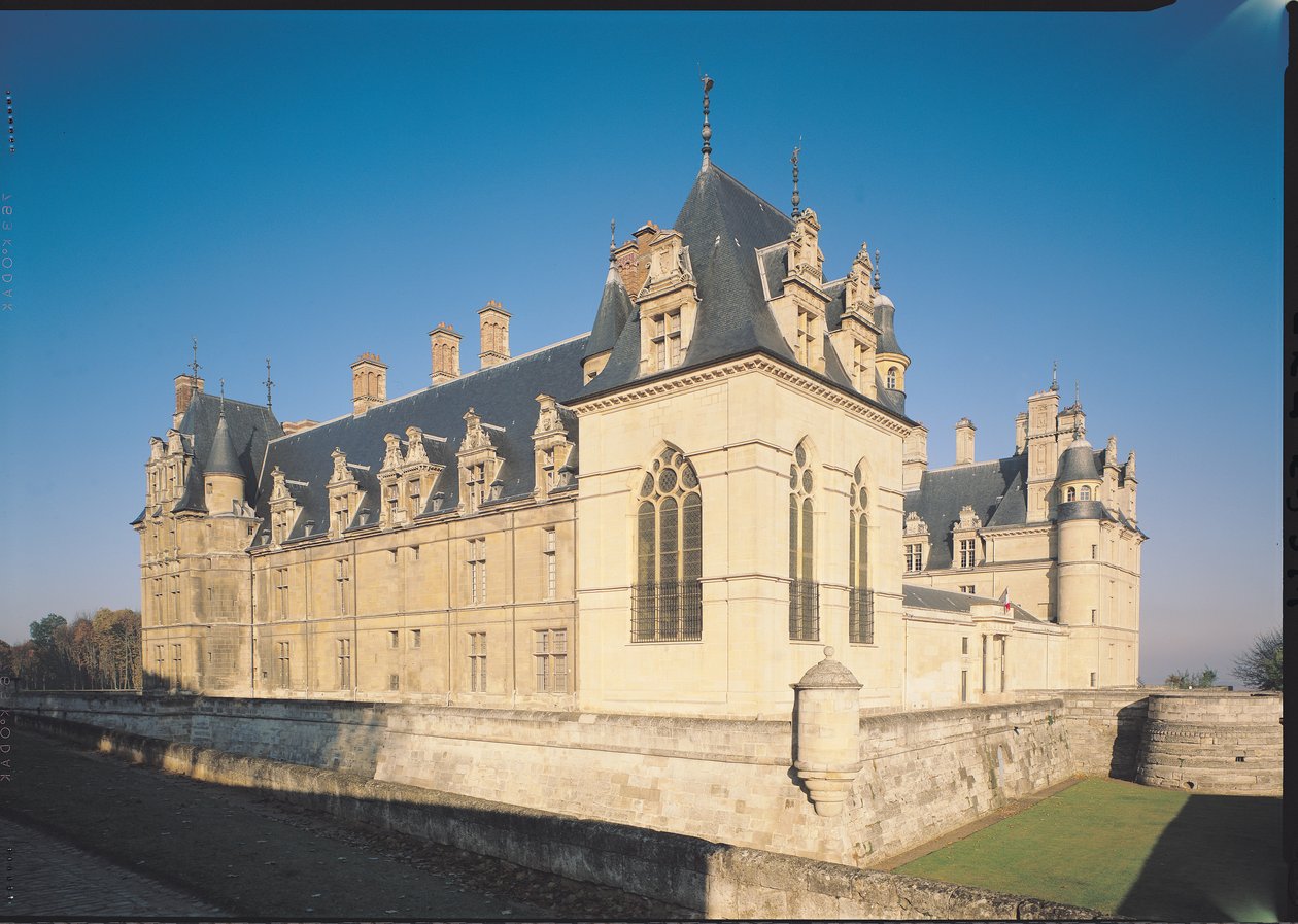 Huvudfasad och sydfasad av French School