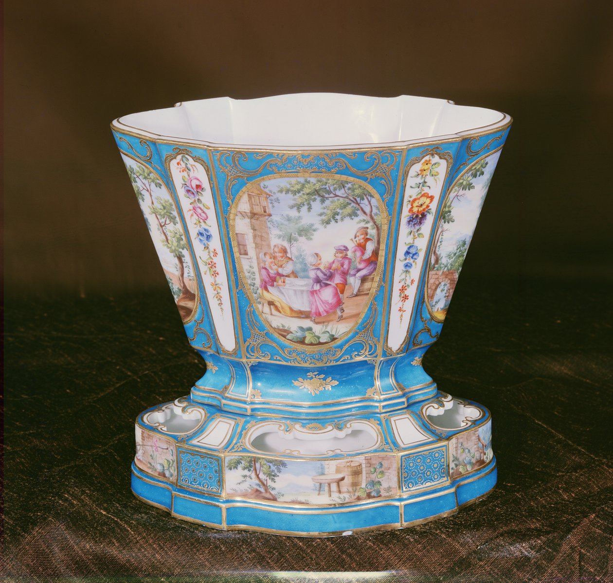 Sevres Eventtail blå-celeste plantering (porslin) av French School