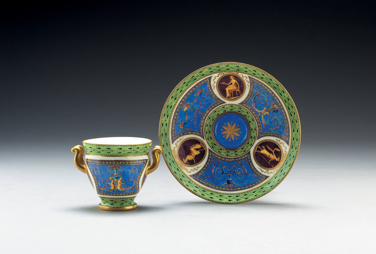 Sevres bleu celeste och ljusgrön mald kopp och fat med två handtag, 1790 av French School