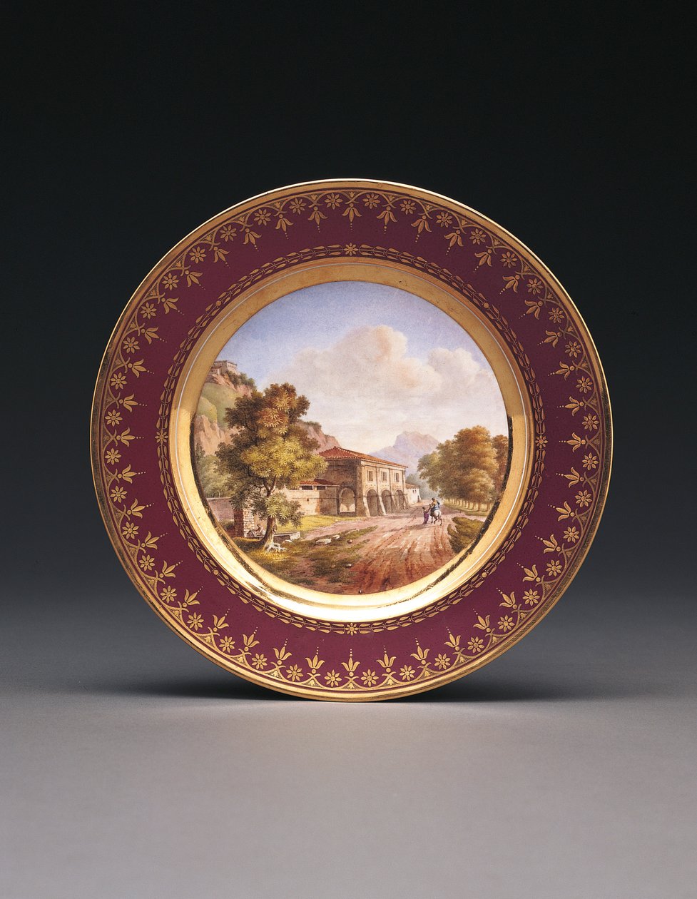 Sevres topografiska platta lila bakgrund av French School