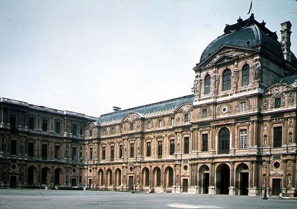 Cour Carree och Pavillon dHorloge, designad av Jacques Lemercier (ca 1585-1654) och Pierre Lescot (1515-78) av French School