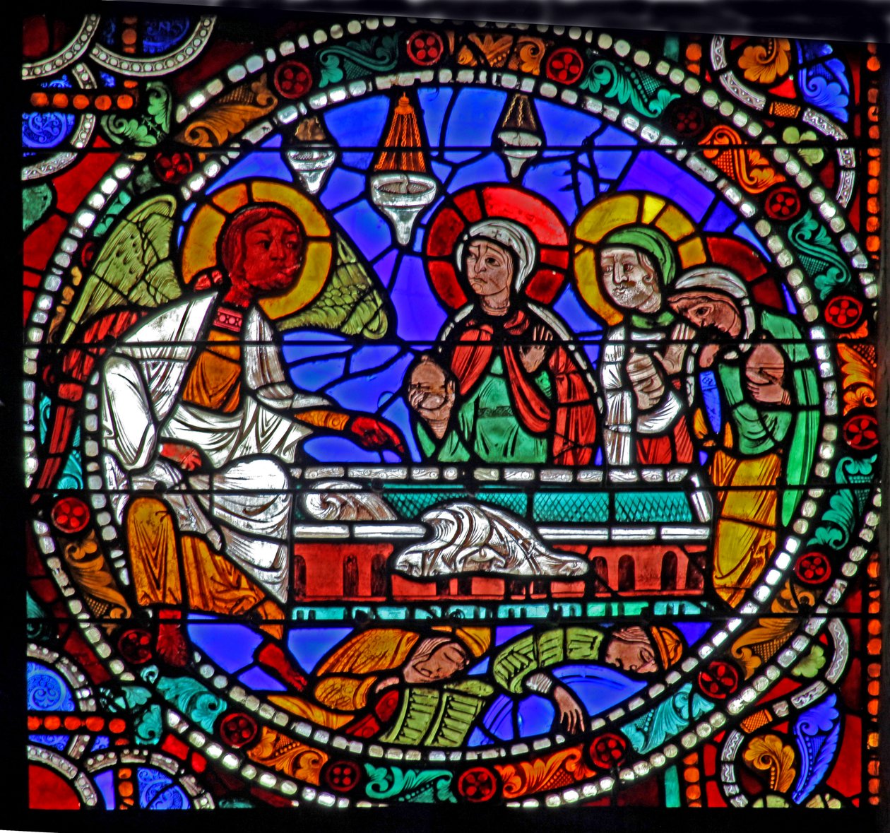 The Passion window: Resurrection - Holy Women at Tomb (w51) av French School