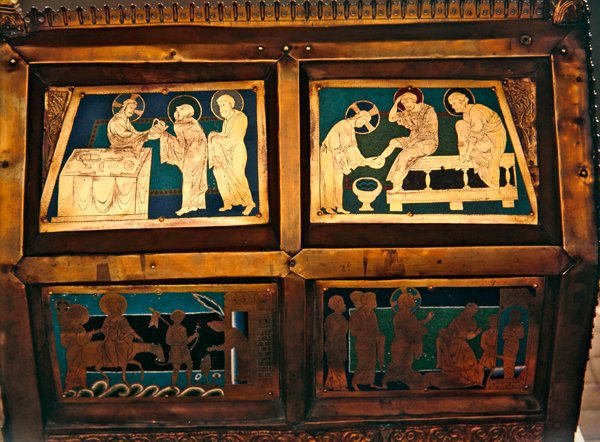The Raising of Lazarus, detalj av Chasse of St. Mark, c.1210-30 (emalj) av French School