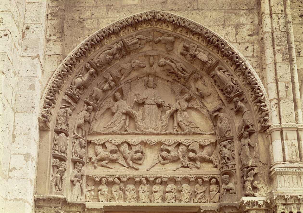 Kungliga portalen, norra dörren, tympanon föreställande Kristi himmelsfärd, c.1145-50 av French School