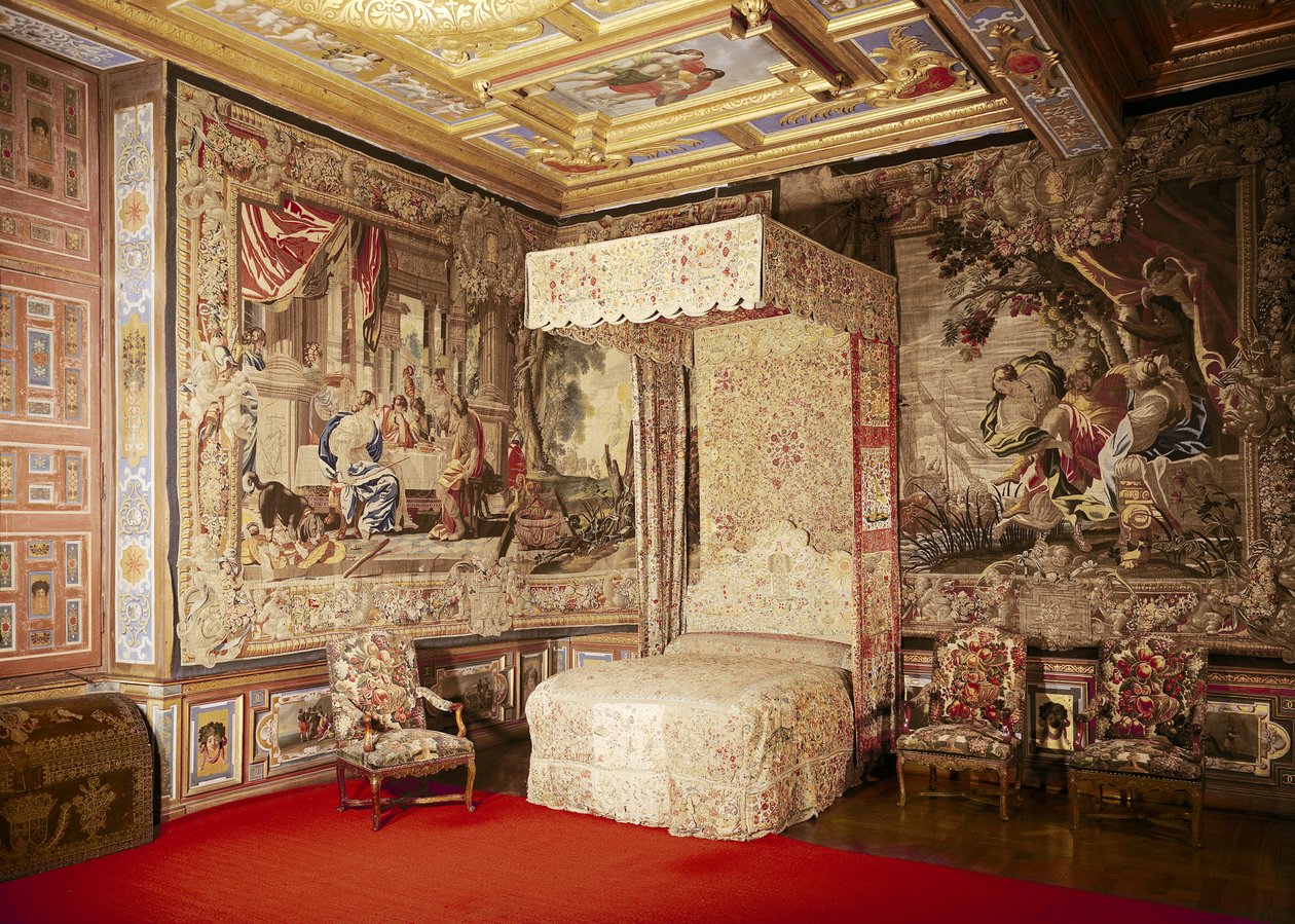 Kungens sängkammare med Gobelins gobelänger efter Simon Vouet (1590-1649) av French School