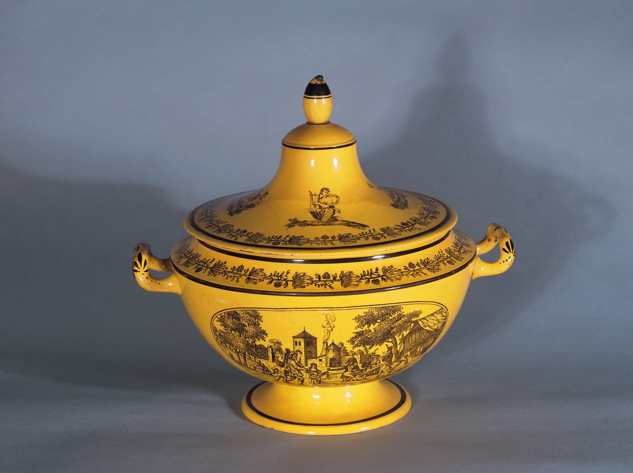 Terrin med svart tryck, c.1820 (fajans) av French School
