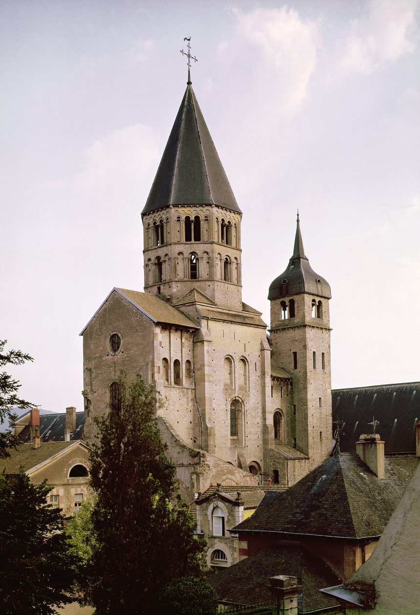 Utsikt över Clocher de lEau Benite i Abbey Church, 1088-1130 av French School