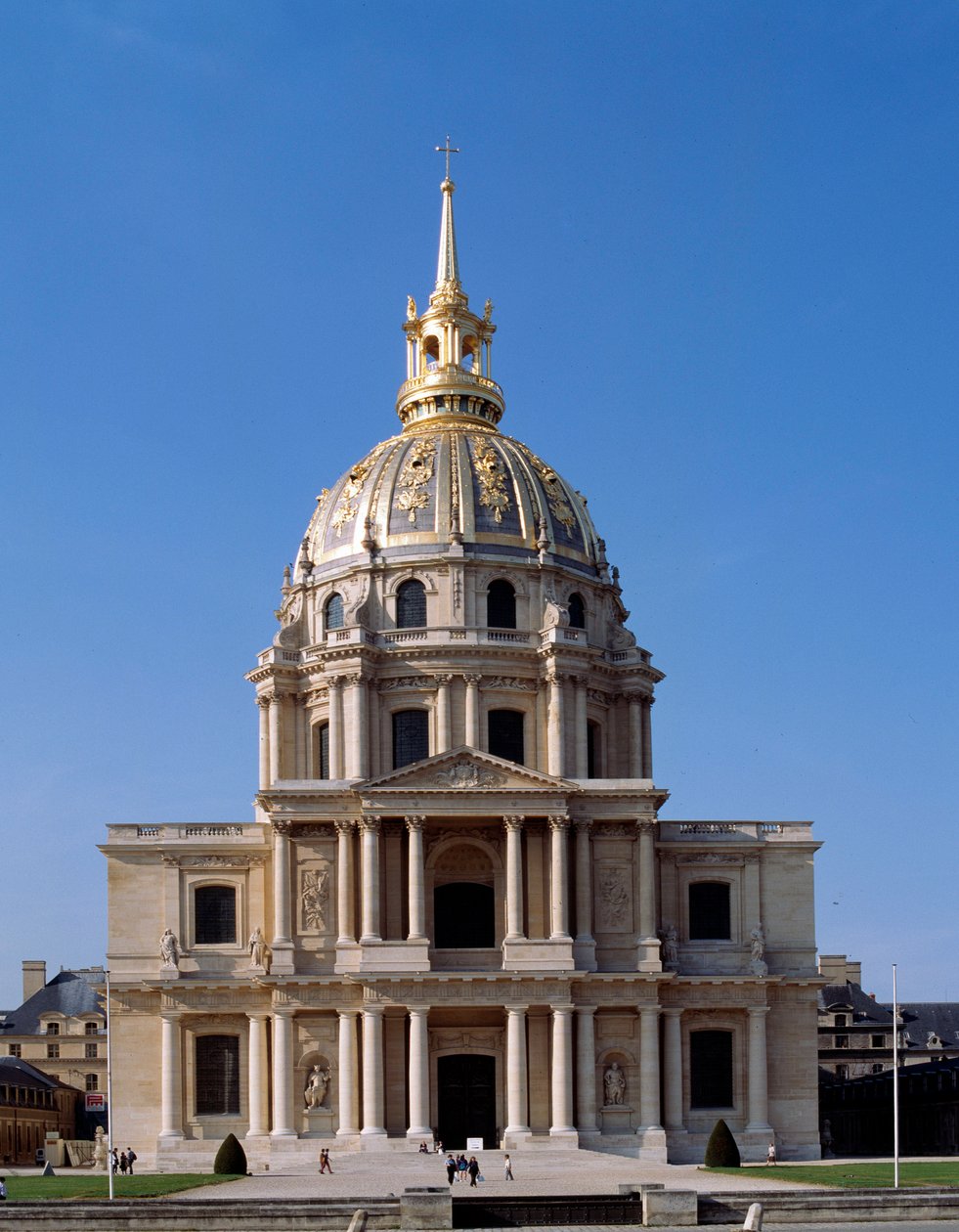 Utsikt över Hotel des Invalides, ett parisiskt monument, vars konstruktion beställdes av Ludvig XIV 1670. Paris av French School