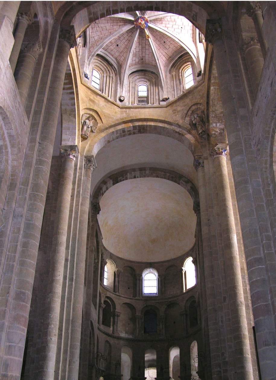 Utsikt över långhuset, c.1050 av French School