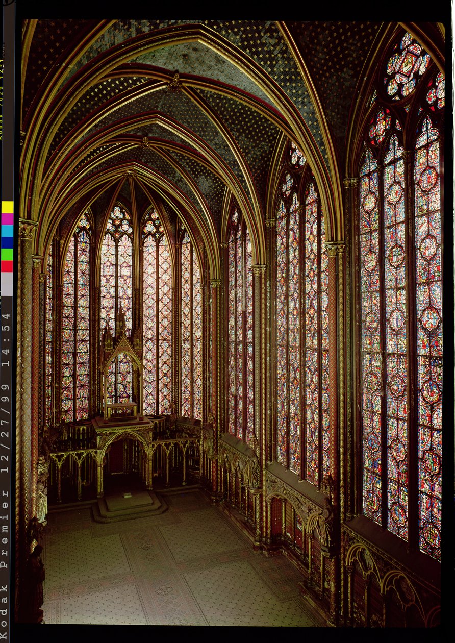 Utsikt över glasmålningarna i övre kapellet, 1246-48 av French School