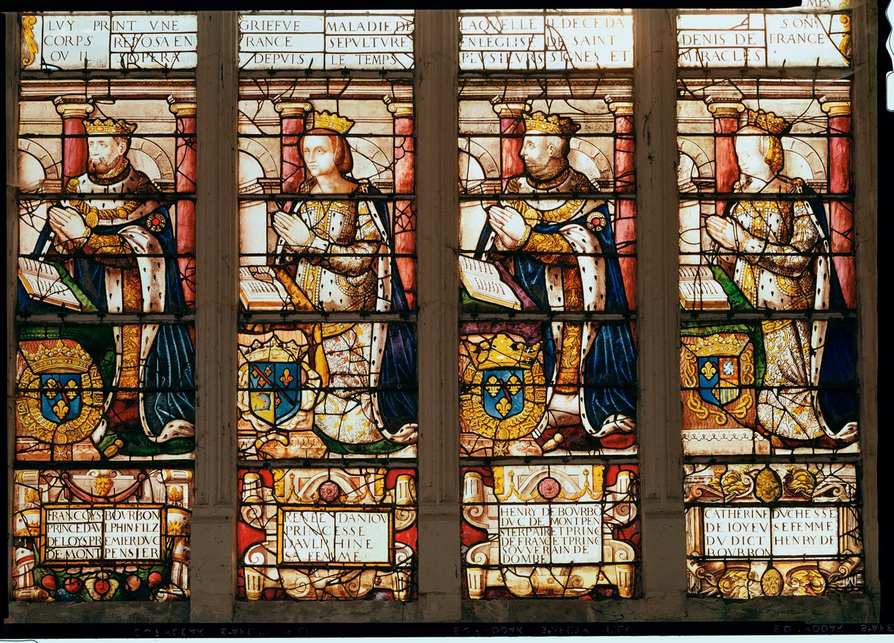 Fönster föreställande Francois de Bourbon (1539-92) Prins Dauphin, Rene dAnjou (1550-74) Duchesse de Montpensier, Henri de Bourbon (1573-1608) Duc de Montpensier och Catherine de Joyeuse, Duchesse de Guis av French School