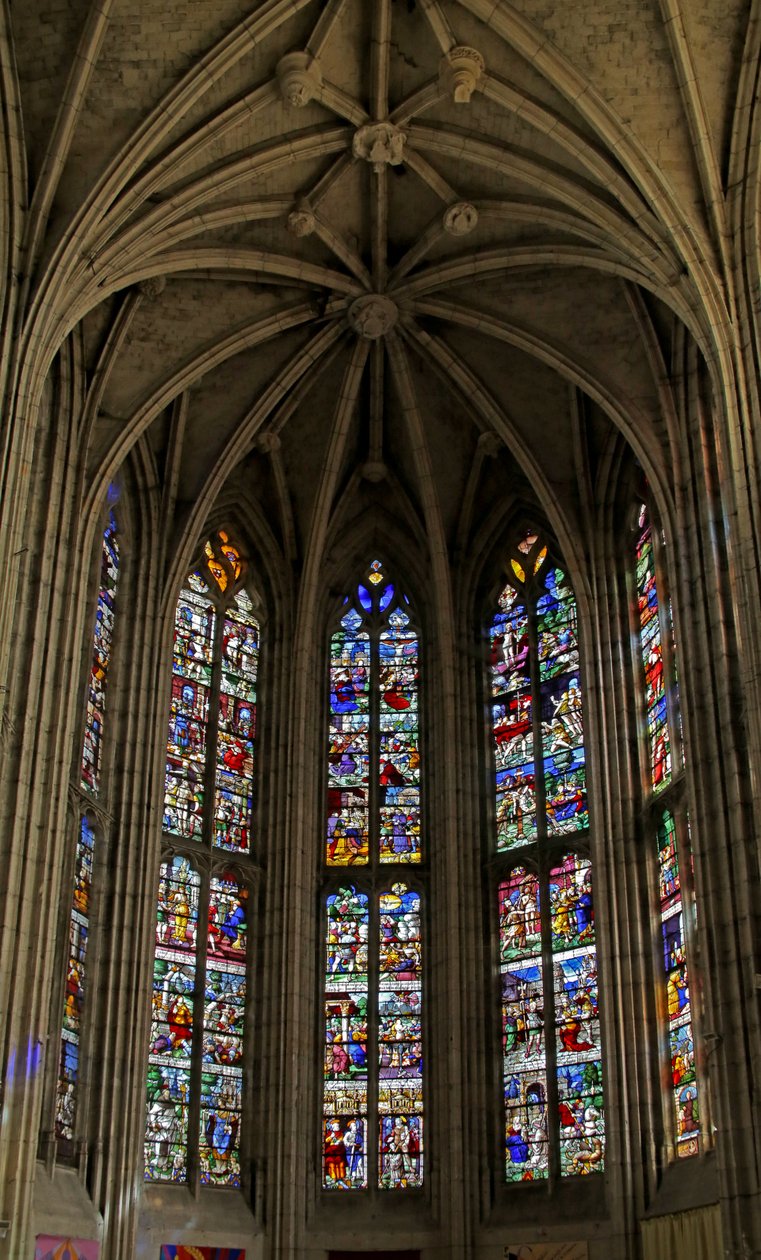 Fönster w0 som visar Apse-fönstren w1, w1 och w2 av French School