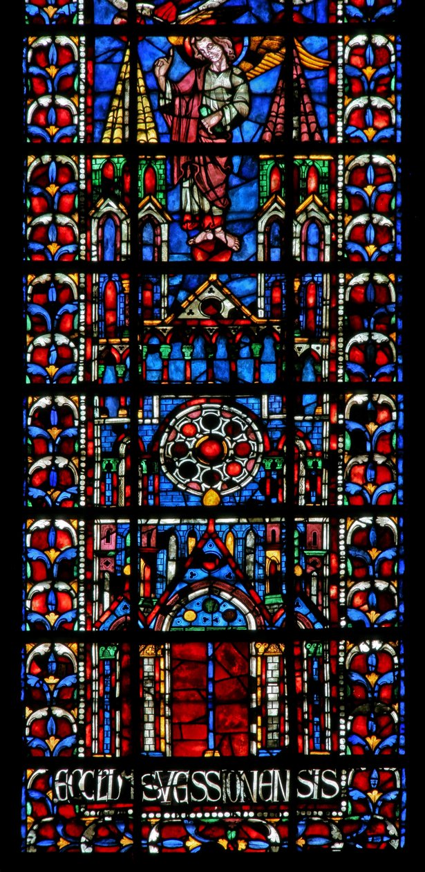 Fönster w102 som visar kyrkans katedral i Soissons av French School