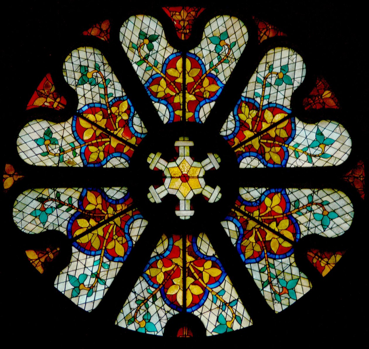Fönster w107 ett nordrosa fönster med mönstrat modernt glas (rosa fönster - invändigt) av French School