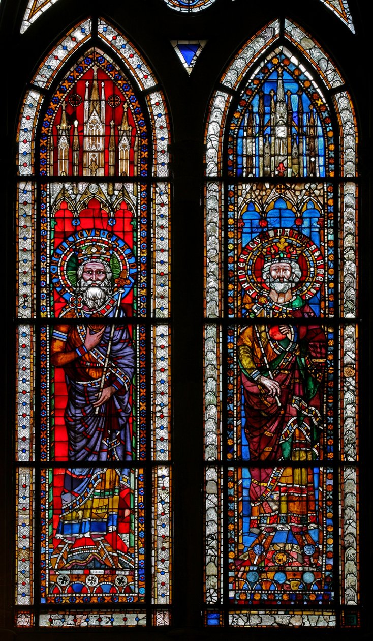 Fönster w11 föreställande kejsarna Henry de Bamberg och Frederick Barbarossa av French School