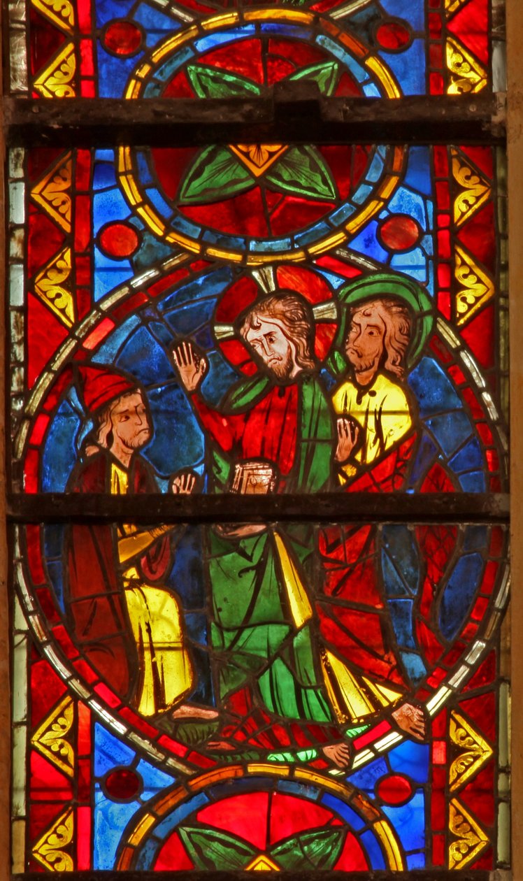 Fönster w213 som visar en scen från St Thomass liv: Kristus (mottager Gunda Phorus budbärare?) och säger åt St Thomas att åka till Indien av French School