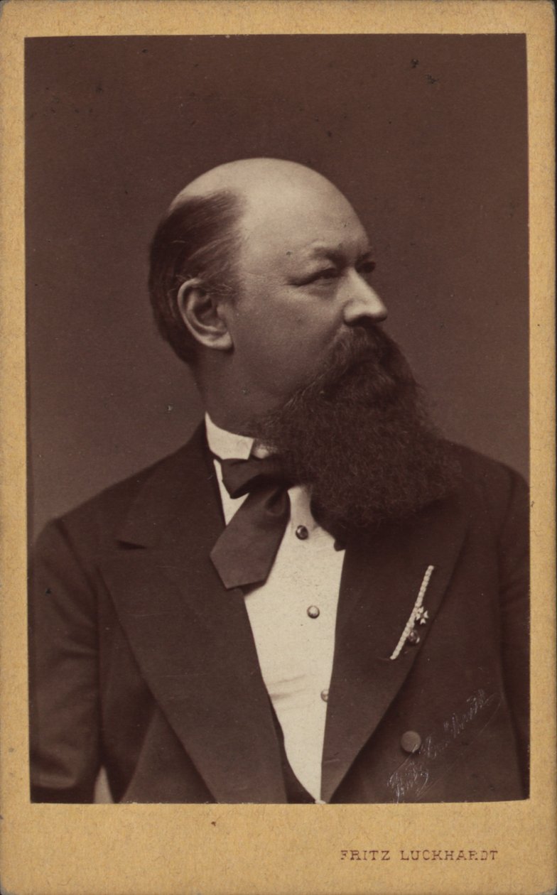 Porträtt av kompositören Franz von Suppè 1819-1895, ca. 1880. av Fritz Luckhardt