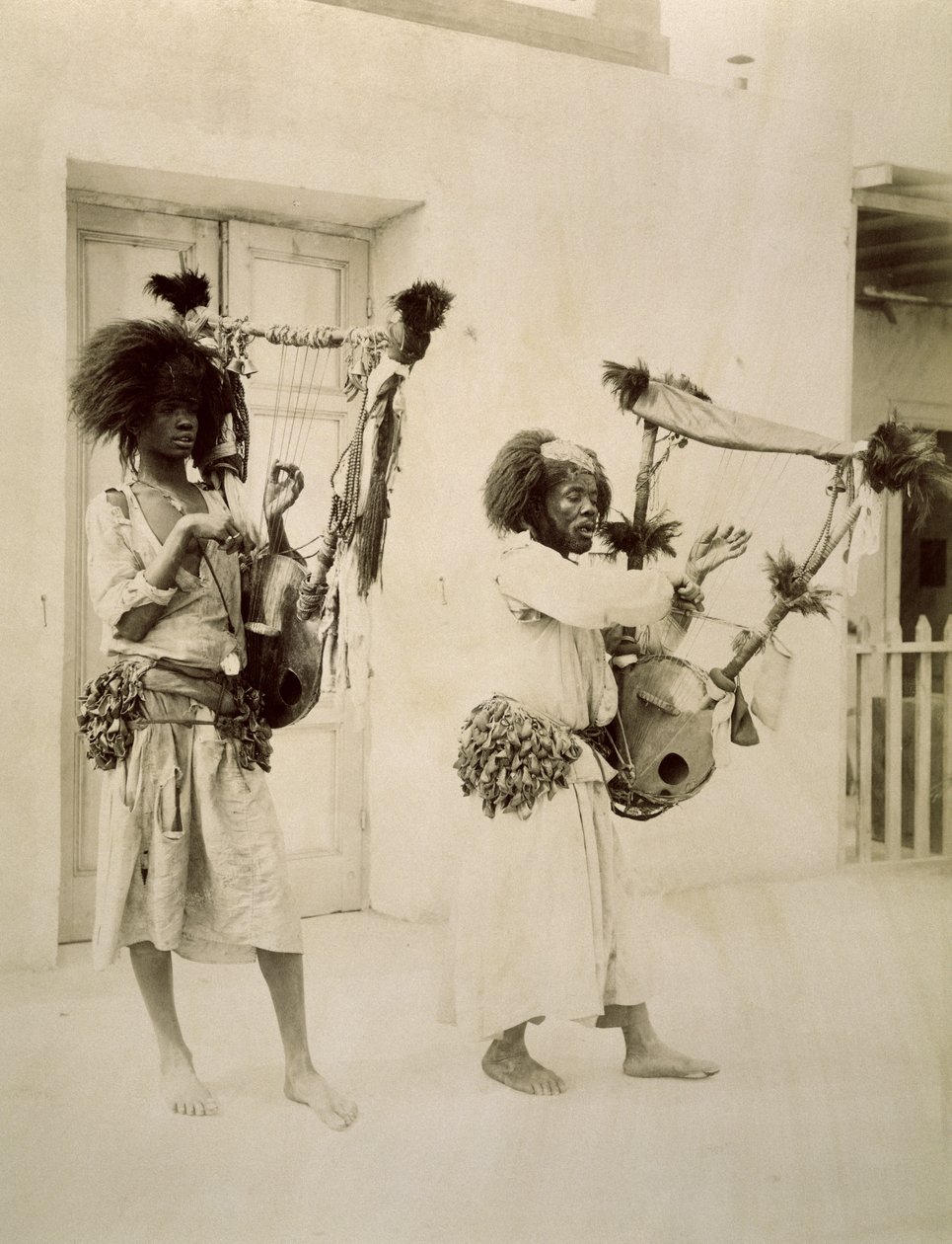 Nubiska musiker (sepiafoto) av G. Lekegian