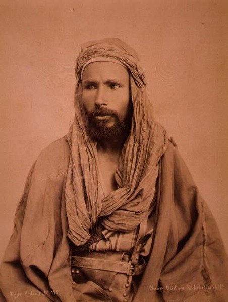 Porträtt av en egyptisk beduin (sepiafoto) av G. Lekegian