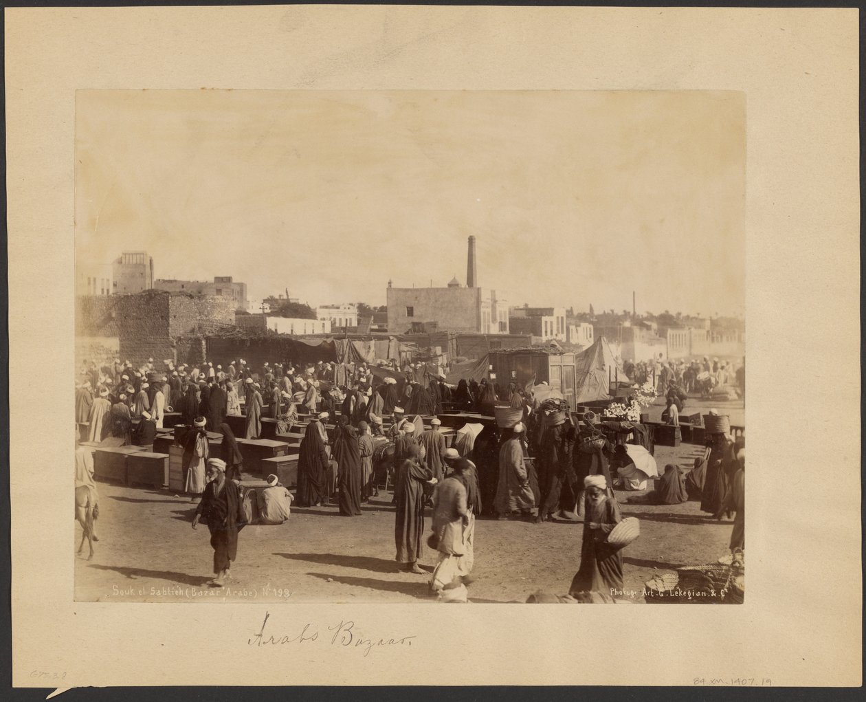 Souk el Sabtieh (Bazar Arabe) av G. Lekegian