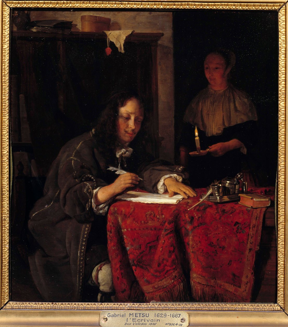 Författaren. Tjänaren håller ett ljus så att författaren har ljus att skriva vid av Gabriel Metsu