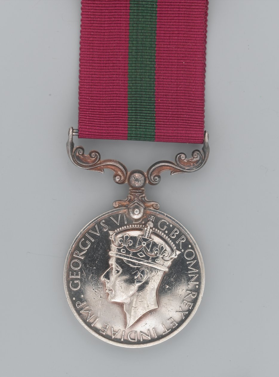 Medalj för lång tjänst och gott uppförande, regementssergeant Major Hassan Jabir, The King