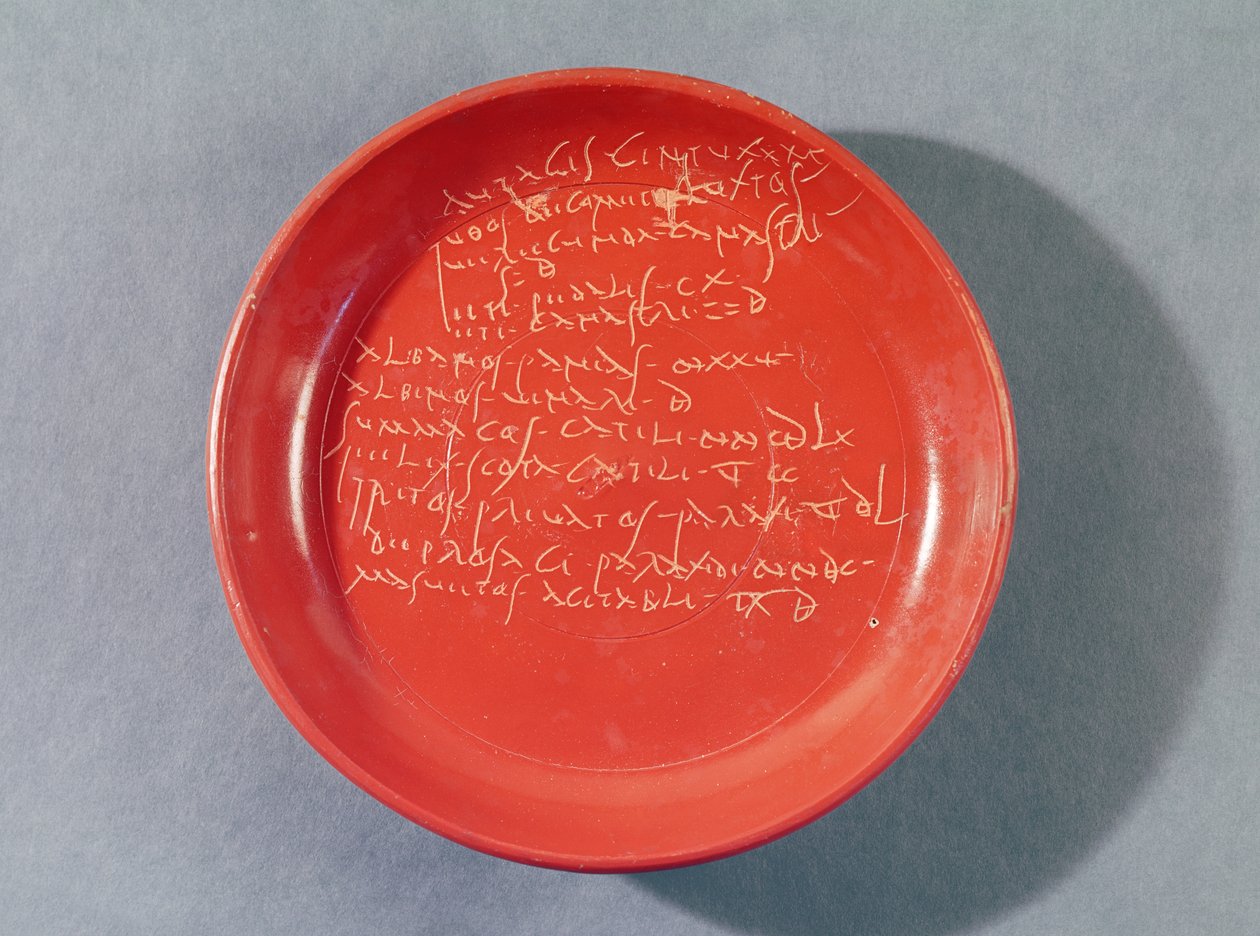 Tallrik med keltisk text, 1:a-2:a århundradet (keramik) av Gallo Roman