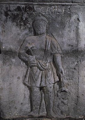 Nautes-pelarens huvudstad föreställande Vulcan med en hammare av Gallo Roman