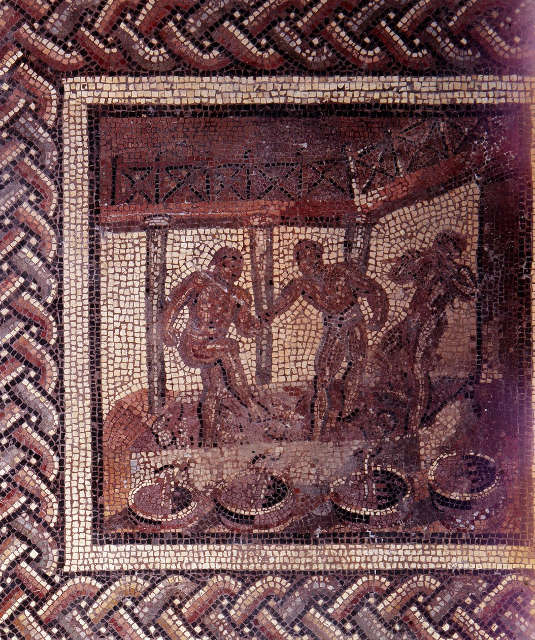 Gallo Roman Art: mosaikbeläggning som representerar en rustik kalender. Scen av att trampa druvor i ett kar. Slutet 2:a, början av 300-talet efter JC. Från Saint-Romain-en-Gal (Rhone). Saint Germain en Laye, Nationalmuseet för arkeologi av Gallo Roman