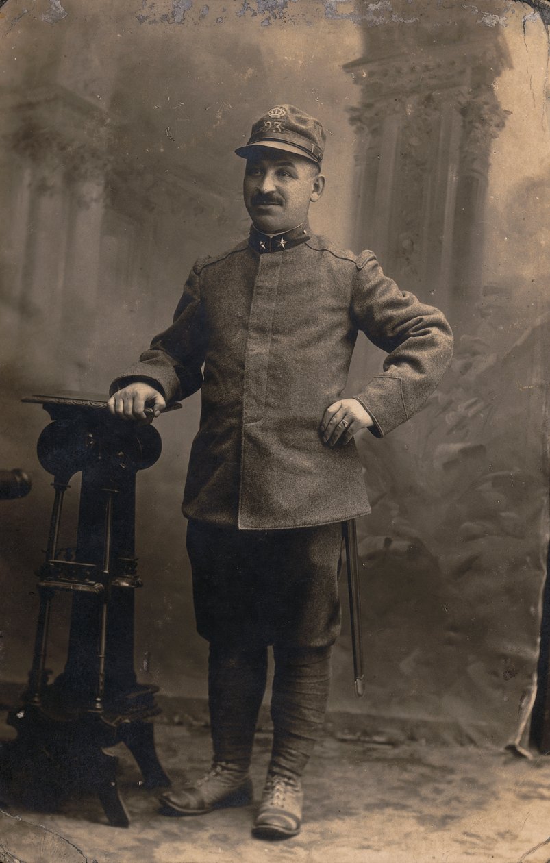 Album "The GM R. Army (Första världskriget)": soldater från 23:e regementet. Territoriell milis i uniform per land (s/v foto) av Gemmi Gemmi