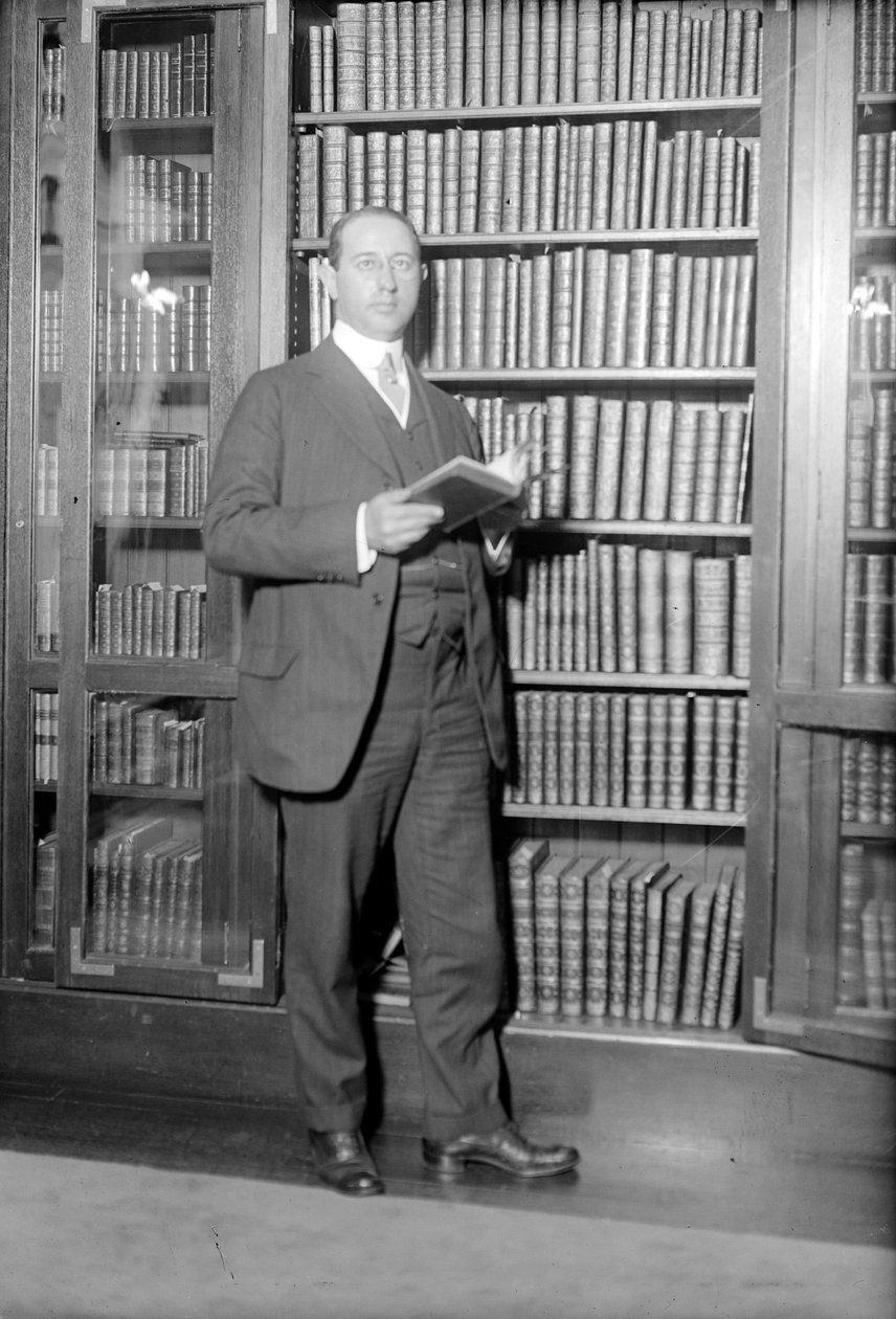 A.S.W. Rosenbach, ca 1920 av George Grantham Bain