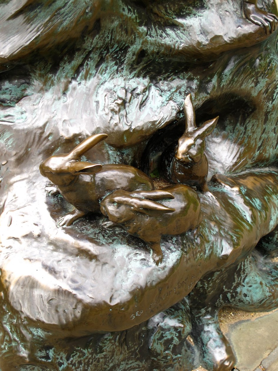 Kaniner, detalj från Peter Pan-statyn, 1912 (brons) av George James Frampton