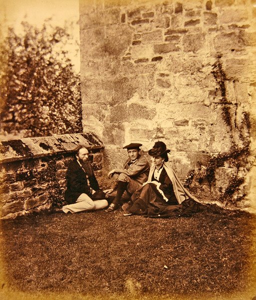 The Howard Family Photograph Album (svart, vitt & sepia fotografi) av George 9th Earl of Carlisle Howard