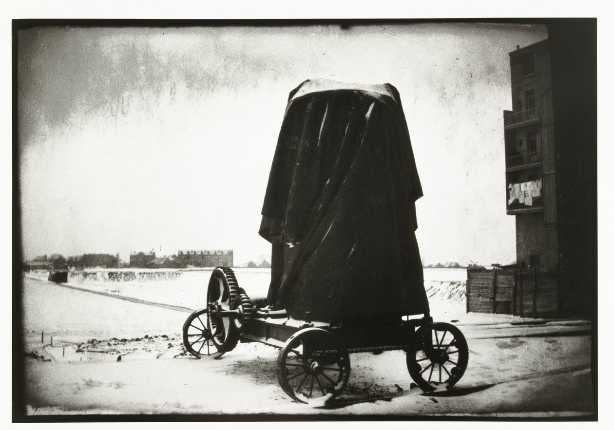 Cementkvarn i ett vinterlandskap vid Overtoom i Amsterdam av George Hendrik Breitner