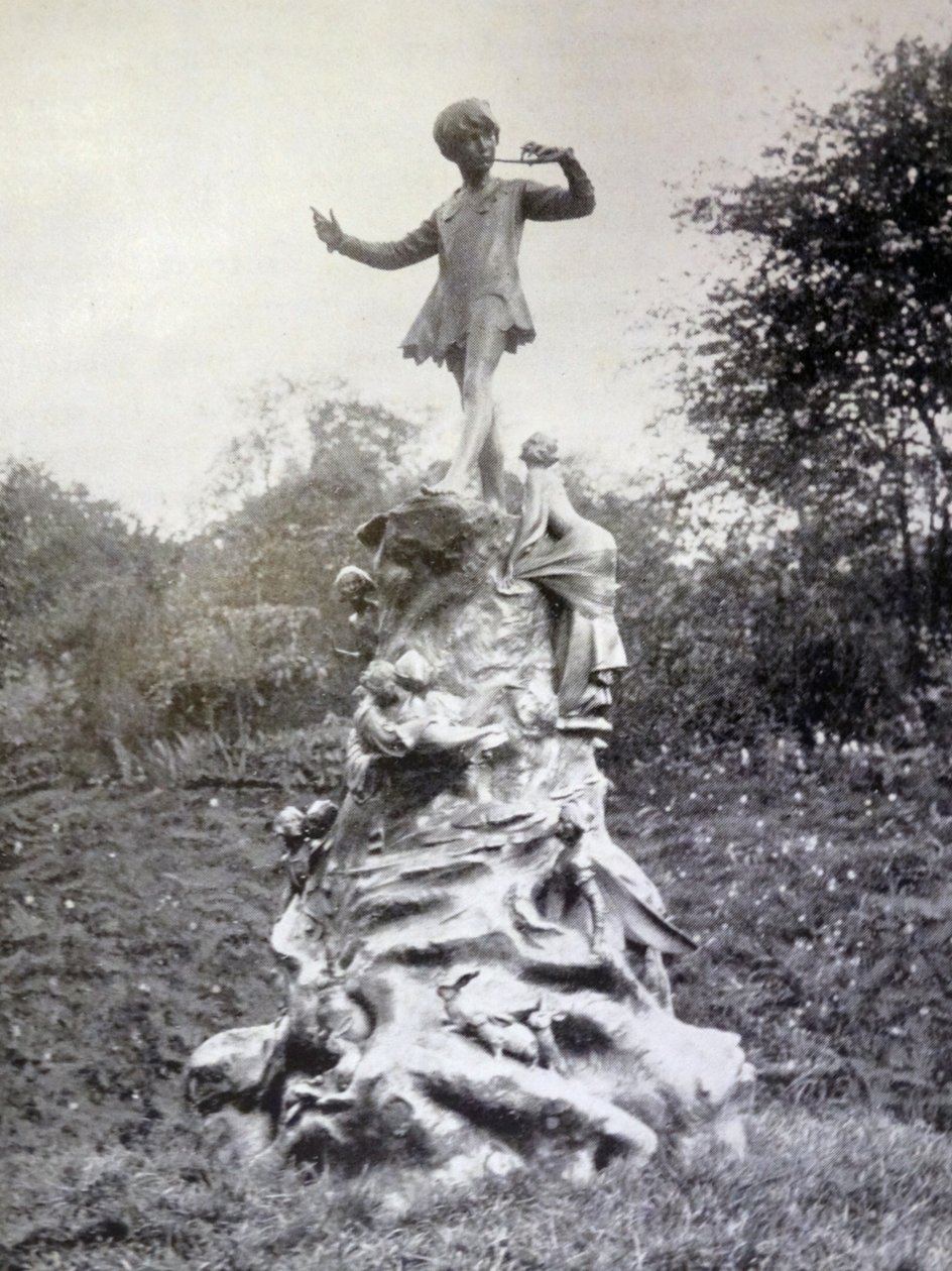 Fotografiskt tryck av Peter Pan-statyn i Kensington Gardens av George James Frampton