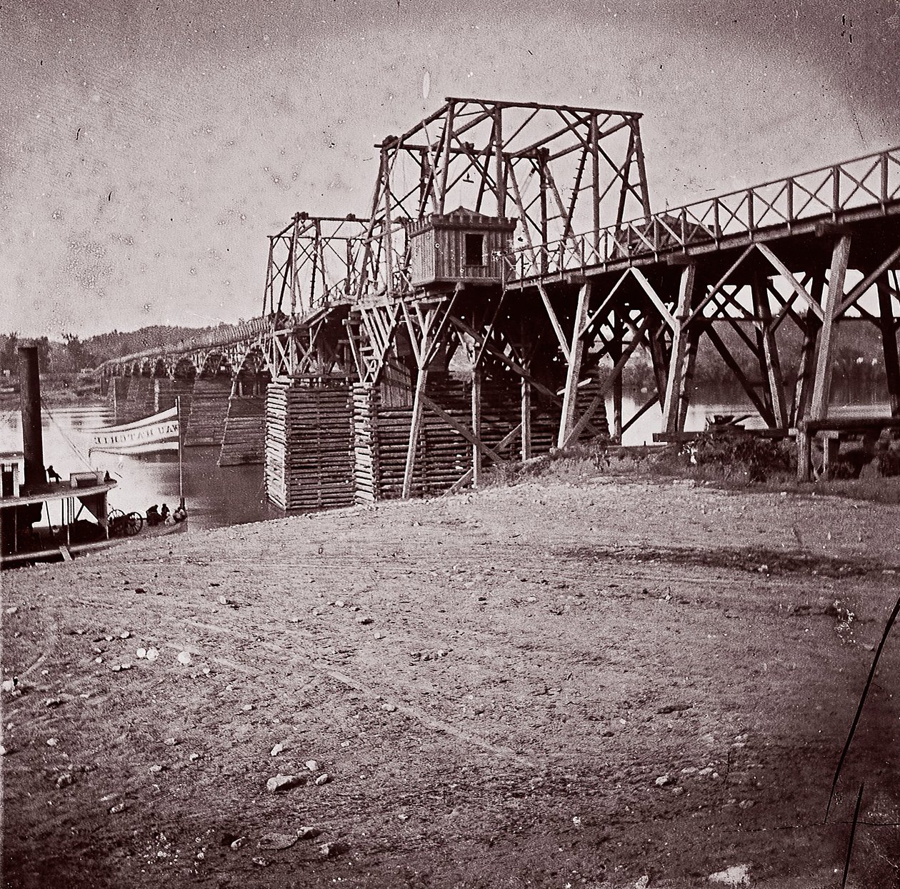 Bro över Tennessee River vid Chattanooga, ca. 1864. av George N. Barnard