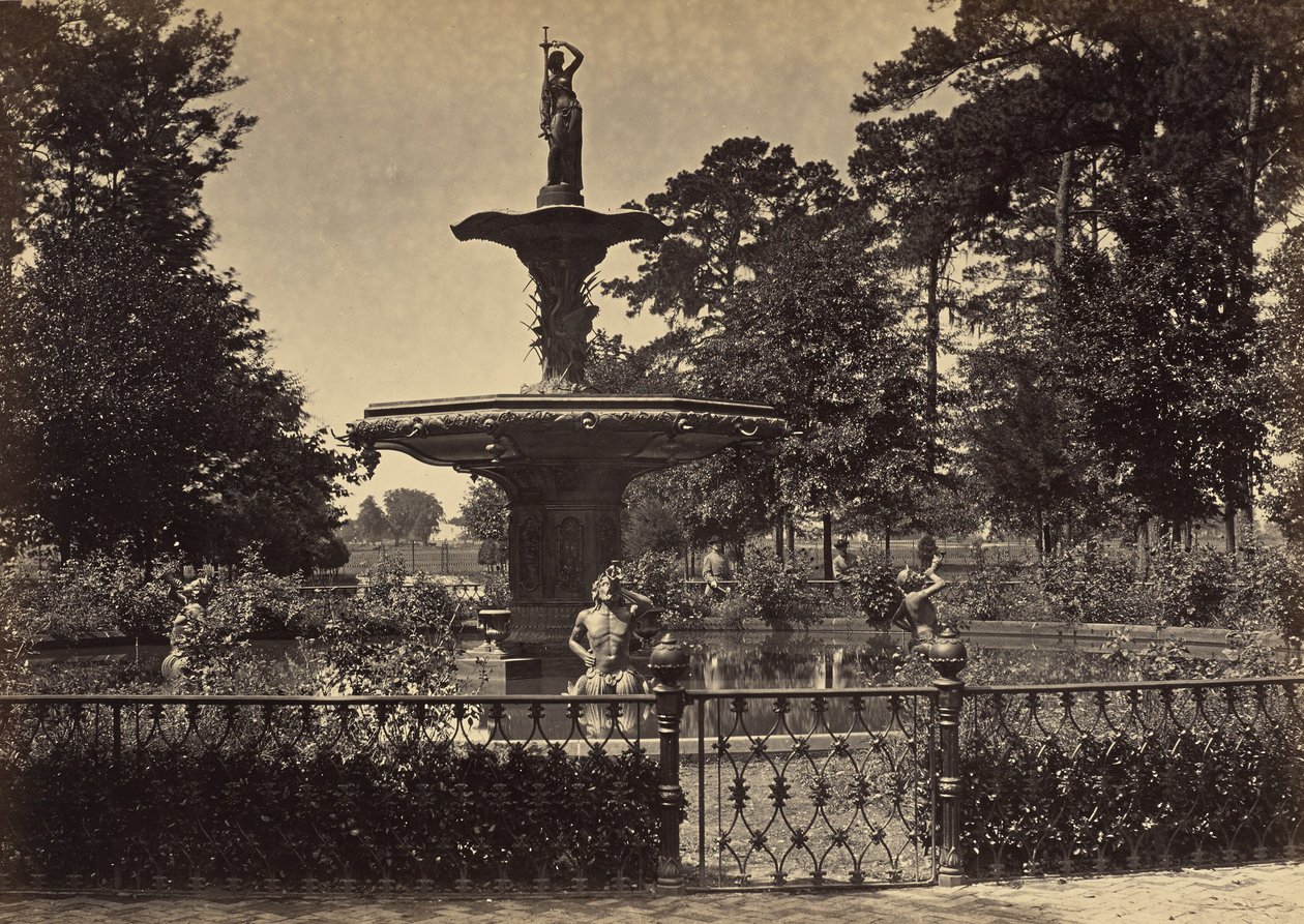 [Fountain, Savannah, Georgia] av George N. Barnard