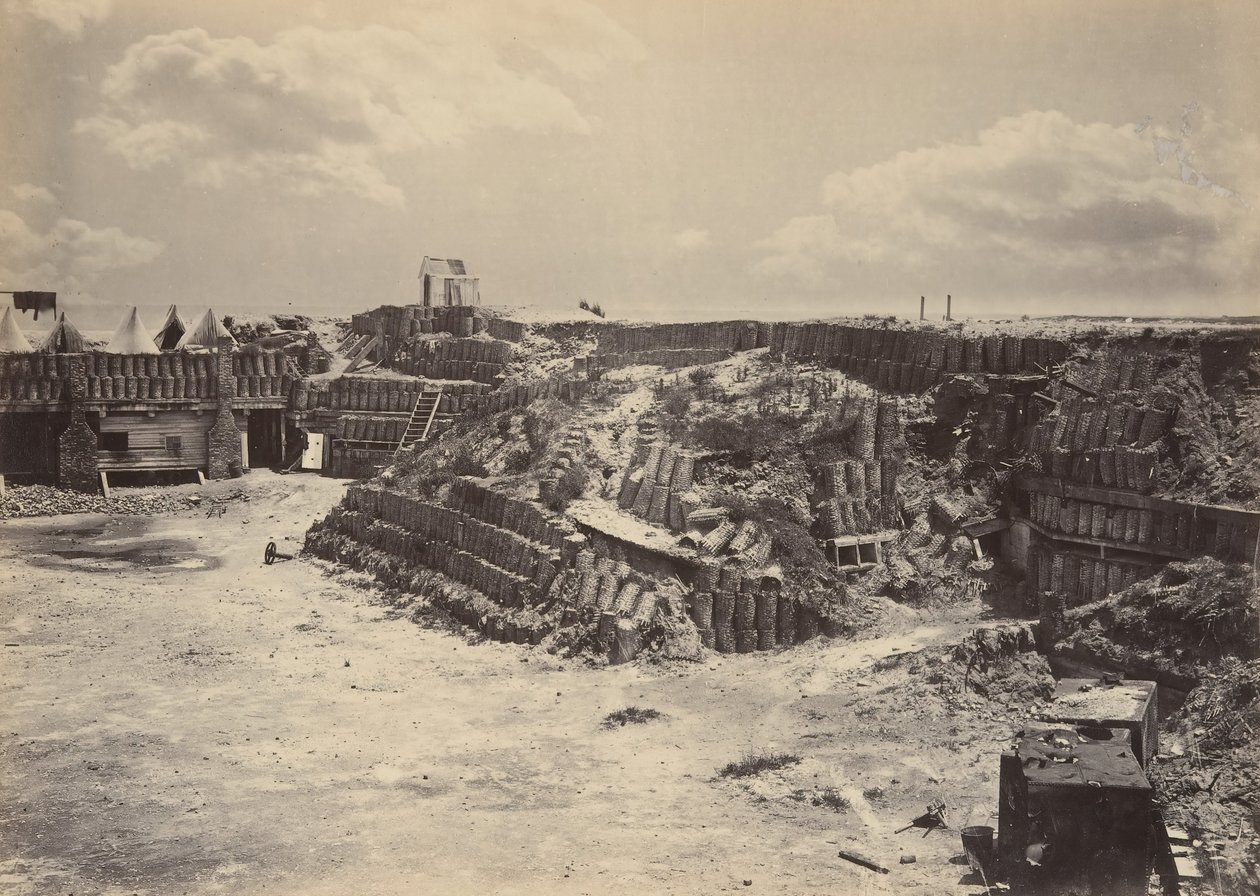 Interiörvy av Fort Sumpter, 1860-talet. av George N. Barnard